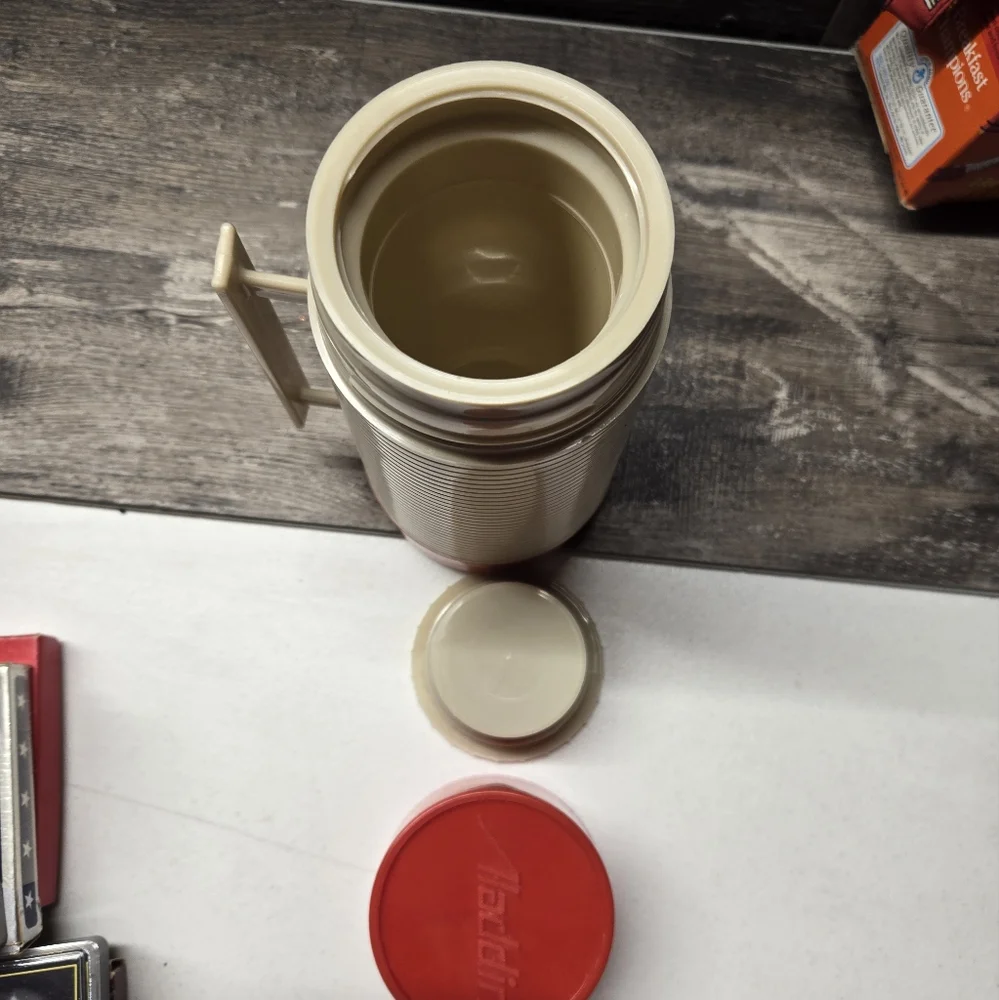 Aladdin HY-LO No‎ 210 Cup No 42 Stopper 10oz Vintage Red And White RETRO 1970's